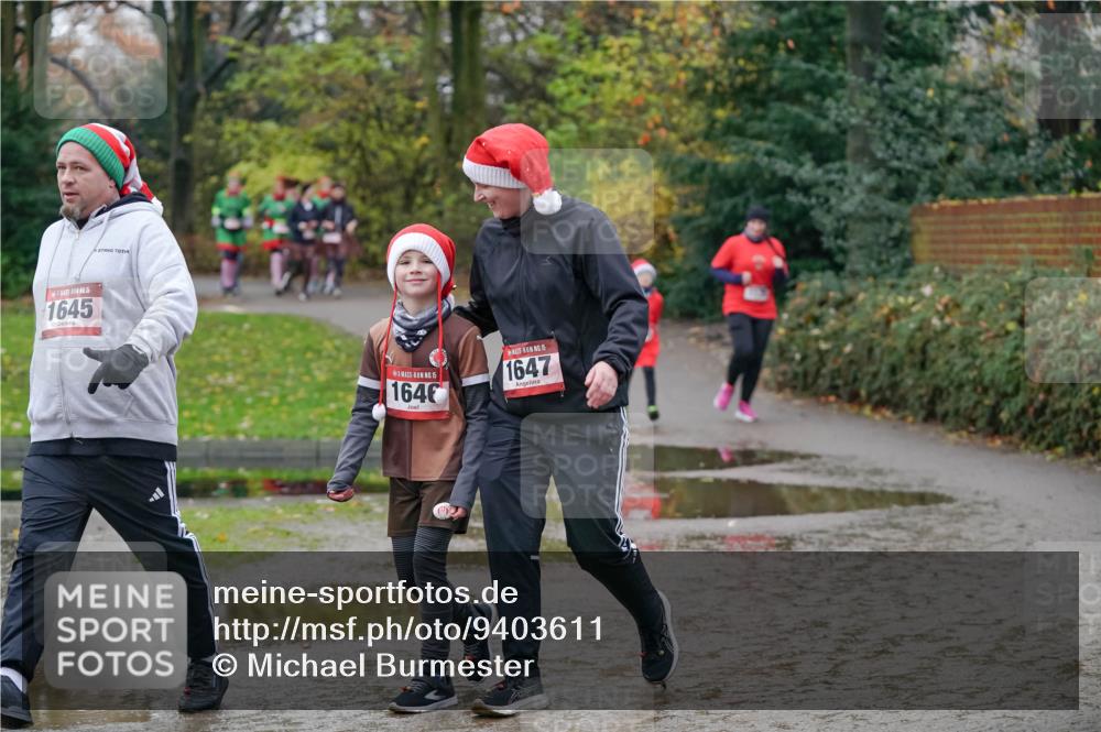 07.12.2025 - St. Pauli X-Mass-Run No. 15 Michael Burmester http://msf.ph/oto/9403611 07.12.2025 10:47:48 Laufen 15, 1645, 15, 1640, 15, 1647 meine-sportfotos.de