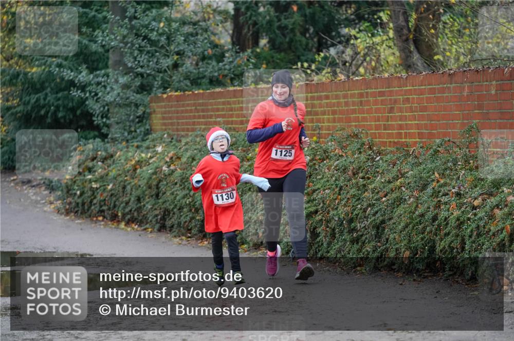 07.12.2025 - St. Pauli X-Mass-Run No. 15 Michael Burmester http://msf.ph/oto/9403620 07.12.2025 10:47:51 Laufen 1130, 1125 meine-sportfotos.de