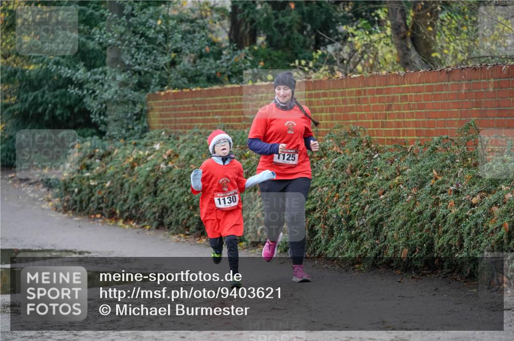 07.12.2025 - St. Pauli X-Mass-Run No. 15 Michael Burmester http://msf.ph/oto/9403621 07.12.2025 10:47:51 Laufen 1130, 1125 meine-sportfotos.de
