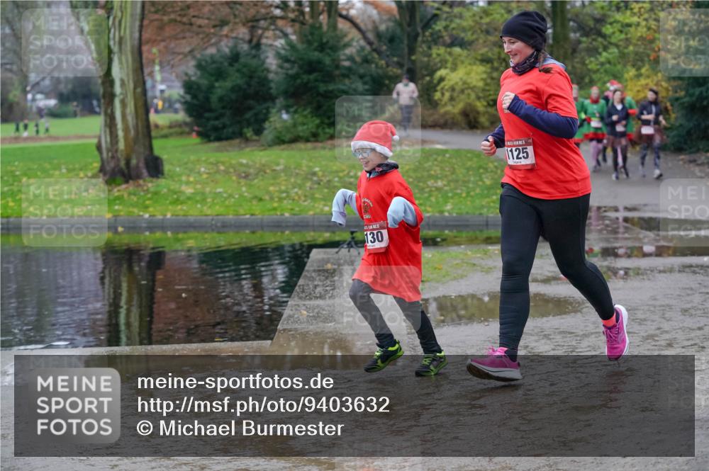 07.12.2025 - St. Pauli X-Mass-Run No. 15 Michael Burmester http://msf.ph/oto/9403632 07.12.2025 10:47:54 Laufen 15, 130, 5, 1125 meine-sportfotos.de