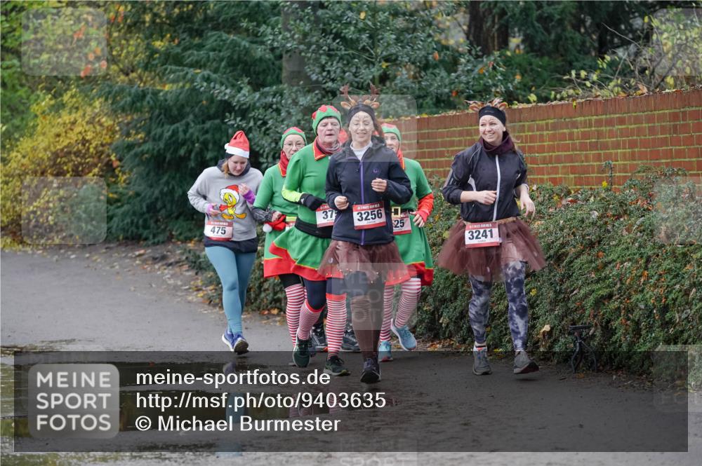 07.12.2025 - St. Pauli X-Mass-Run No. 15 Michael Burmester http://msf.ph/oto/9403635 07.12.2025 10:48:00 Laufen 37, 3256, 475, 25, 3241 meine-sportfotos.de