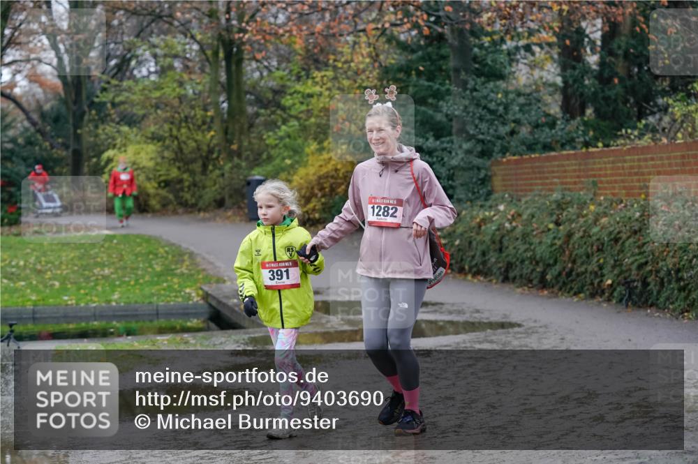 07.12.2025 - St. Pauli X-Mass-Run No. 15 Michael Burmester http://msf.ph/oto/9403690 07.12.2025 10:48:31 Laufen 15, 391, 1282 meine-sportfotos.de