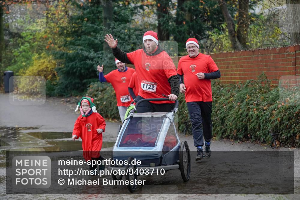 07.12.2025 - St. Pauli X-Mass-Run No. 15 Michael Burmester http://msf.ph/oto/9403710 07.12.2025 10:48:53 Laufen 1686, 15, 1122 meine-sportfotos.de