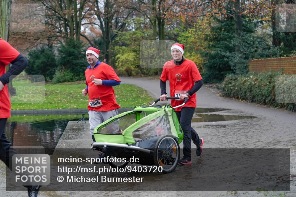07.12.2025 - St. Pauli X-Mass-Run No. 15 Michael Burmester http://msf.ph/oto/9403720 07.12.2025 10:48:57 Laufen 1686, 15, 11 meine-sportfotos.de
