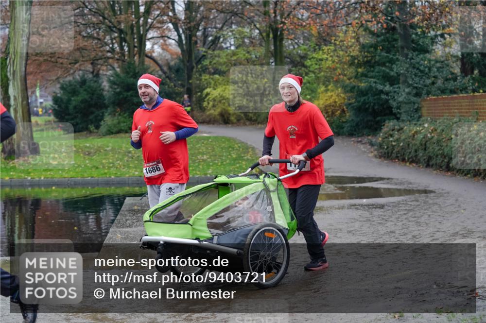 07.12.2025 - St. Pauli X-Mass-Run No. 15 Michael Burmester http://msf.ph/oto/9403721 07.12.2025 10:48:57 Laufen 5, 1686 meine-sportfotos.de