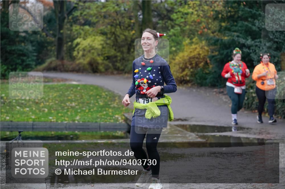 07.12.2025 - St. Pauli X-Mass-Run No. 15 Michael Burmester http://msf.ph/oto/9403730 07.12.2025 10:49:24 Laufen 797 meine-sportfotos.de