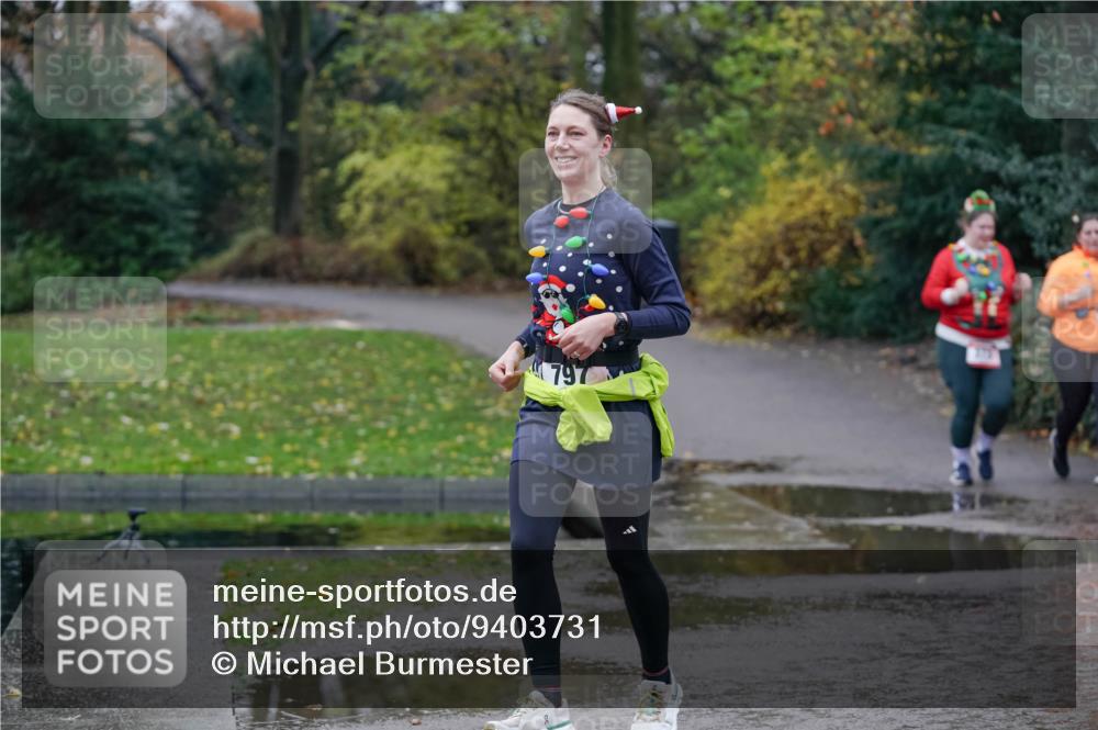07.12.2025 - St. Pauli X-Mass-Run No. 15 Michael Burmester http://msf.ph/oto/9403731 07.12.2025 10:49:24 Laufen 797 meine-sportfotos.de