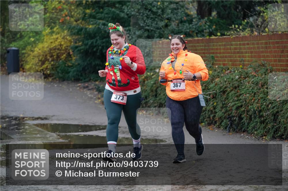 07.12.2025 - St. Pauli X-Mass-Run No. 15 Michael Burmester http://msf.ph/oto/9403739 07.12.2025 10:49:29 Laufen 5, 373, 15, 367 meine-sportfotos.de