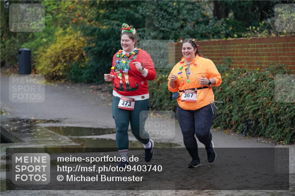 07.12.2025 - St. Pauli X-Mass-Run No. 15 Michael Burmester http://msf.ph/oto/9403740 07.12.2025 10:49:29 Laufen 373, 367 meine-sportfotos.de