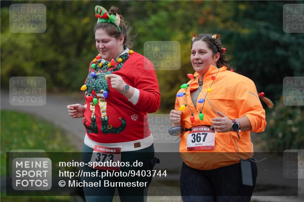 07.12.2025 - St. Pauli X-Mass-Run No. 15 Michael Burmester http://msf.ph/oto/9403744 07.12.2025 10:49:30 Laufen 15, 373, 15, 367 meine-sportfotos.de