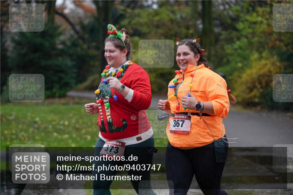 07.12.2025 - St. Pauli X-Mass-Run No. 15 Michael Burmester http://msf.ph/oto/9403747 07.12.2025 10:49:31 Laufen 15, 373, 15, 367 meine-sportfotos.de