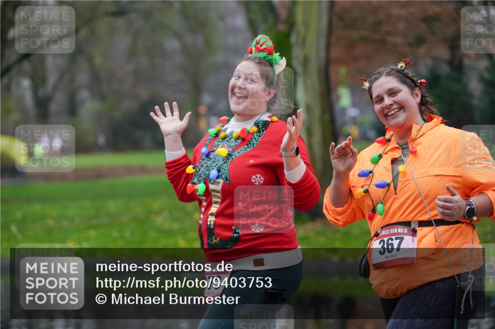 07.12.2025 - St. Pauli X-Mass-Run No. 15 Michael Burmester http://msf.ph/oto/9403753 07.12.2025 10:49:32 Laufen 373, 15, 367 meine-sportfotos.de