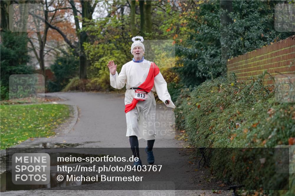 07.12.2025 - St. Pauli X-Mass-Run No. 15 Michael Burmester http://msf.ph/oto/9403767 07.12.2025 10:51:42 Laufen 813 meine-sportfotos.de