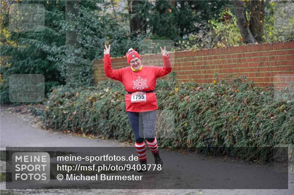 07.12.2025 - St. Pauli X-Mass-Run No. 15 Michael Burmester http://msf.ph/oto/9403778 07.12.2025 10:52:54 Laufen 5, 1755 meine-sportfotos.de