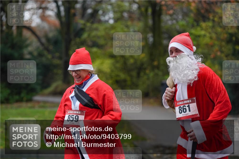 07.12.2025 - St. Pauli X-Mass-Run No. 15 Michael Burmester http://msf.ph/oto/9403799 07.12.2025 10:56:47 Laufen 15, 859, 15, 861, 96 meine-sportfotos.de