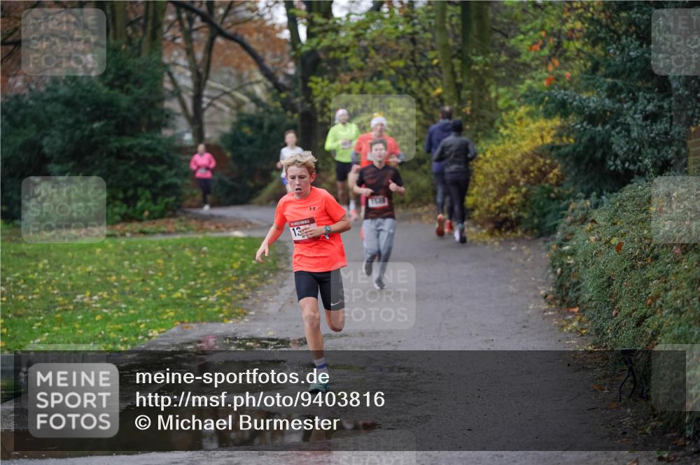 07.12.2025 - St. Pauli X-Mass-Run No. 15 Michael Burmester http://msf.ph/oto/9403816 07.12.2025 10:57:57 Laufen 1589 meine-sportfotos.de