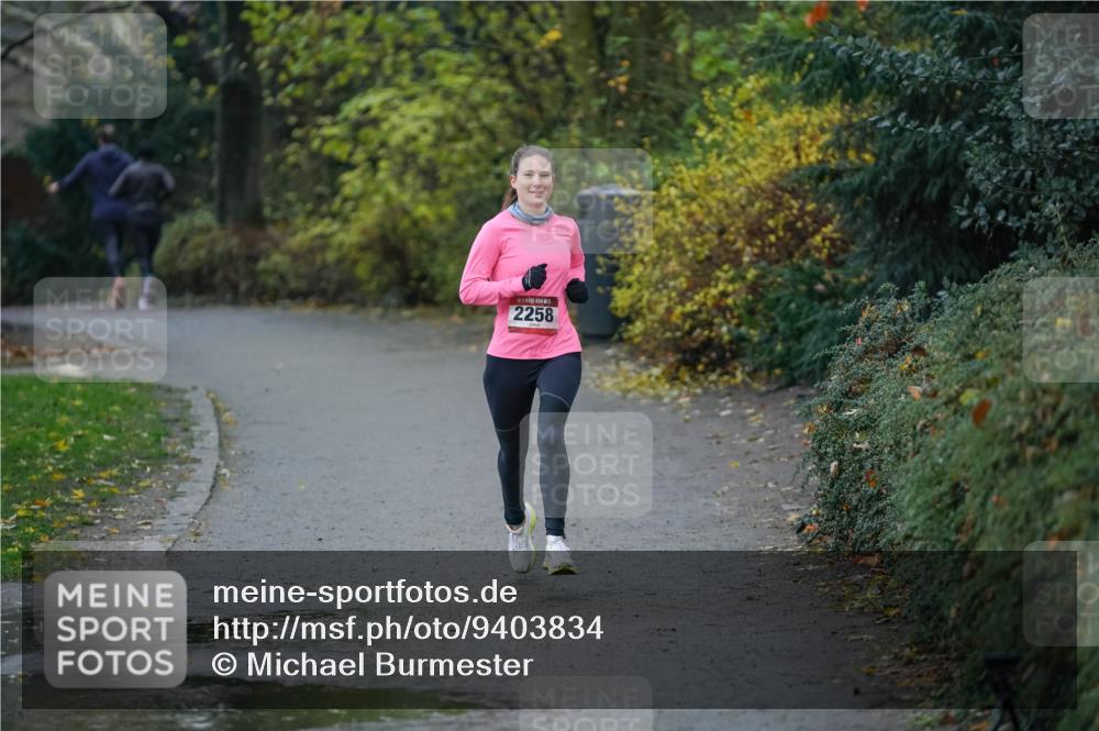 07.12.2025 - St. Pauli X-Mass-Run No. 15 Michael Burmester http://msf.ph/oto/9403834 07.12.2025 10:58:06 Laufen 2258 meine-sportfotos.de