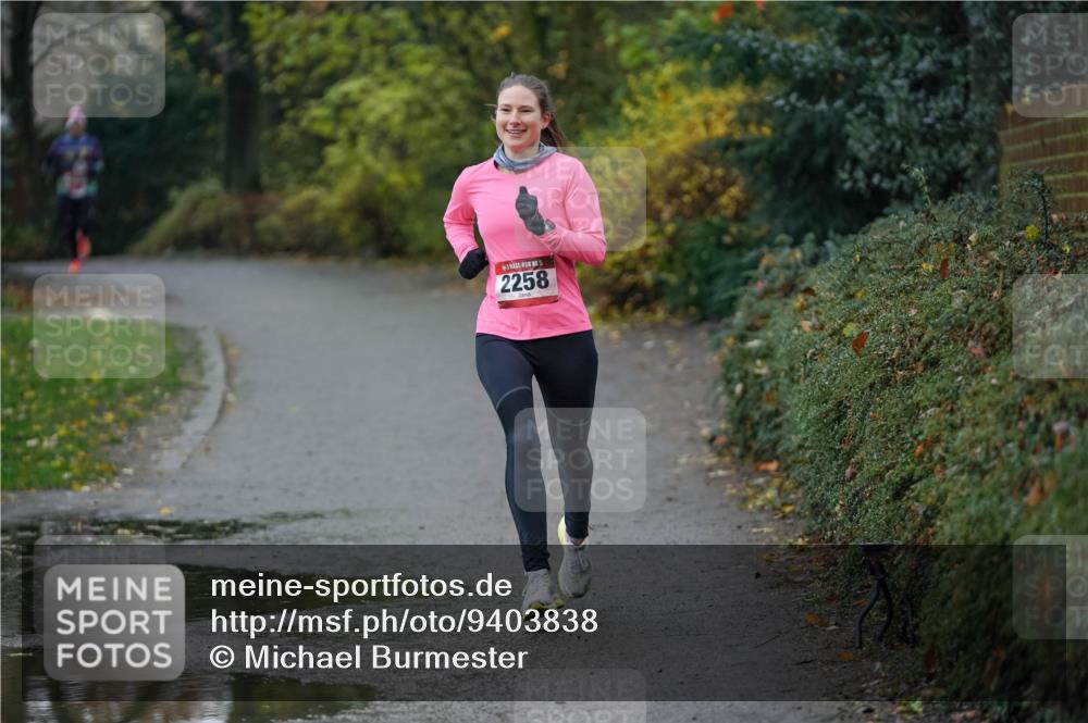 07.12.2025 - St. Pauli X-Mass-Run No. 15 Michael Burmester http://msf.ph/oto/9403838 07.12.2025 10:58:07 Laufen 15, 2258 meine-sportfotos.de