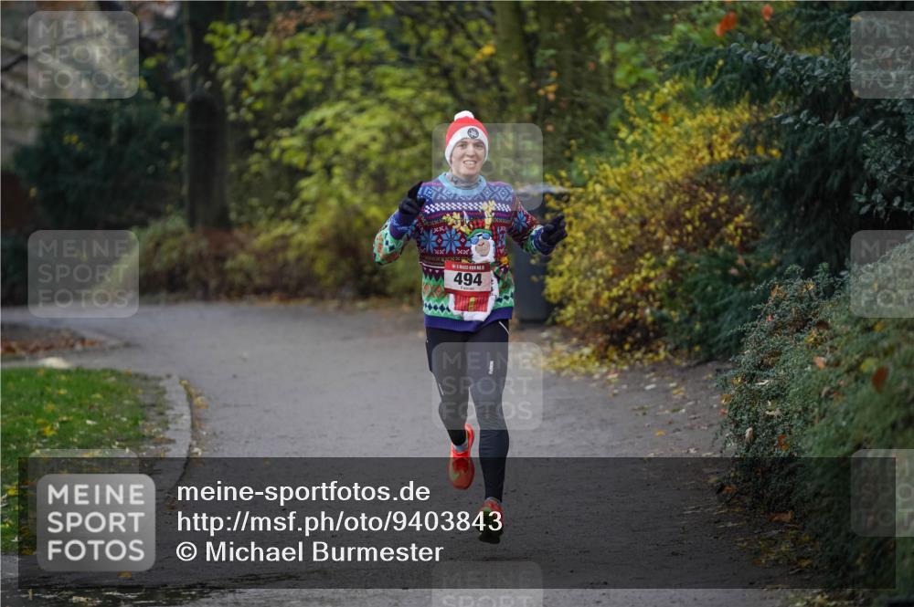 07.12.2025 - St. Pauli X-Mass-Run No. 15 Michael Burmester http://msf.ph/oto/9403843 07.12.2025 10:58:15 Laufen 5, 494 meine-sportfotos.de