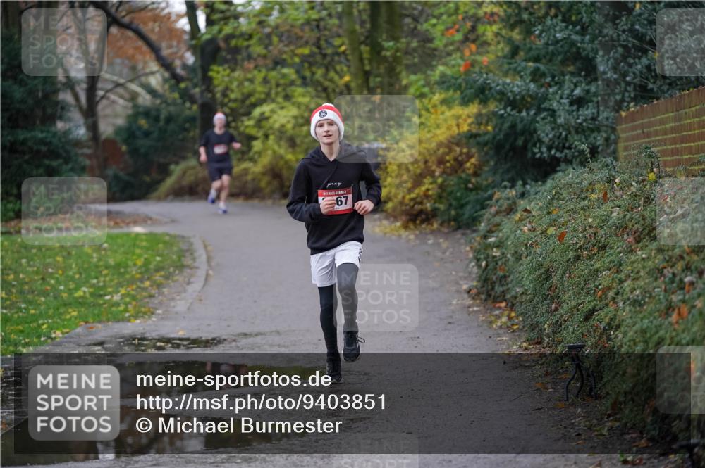 07.12.2025 - St. Pauli X-Mass-Run No. 15 Michael Burmester http://msf.ph/oto/9403851 07.12.2025 10:58:38 Laufen 1, 67 meine-sportfotos.de