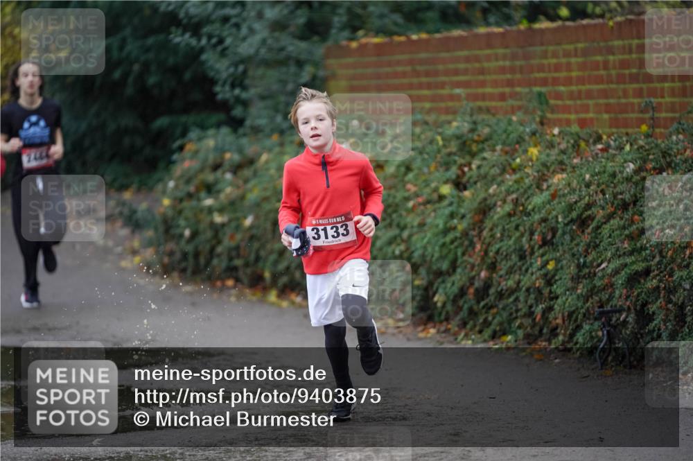 07.12.2025 - St. Pauli X-Mass-Run No. 15 Michael Burmester http://msf.ph/oto/9403875 07.12.2025 10:59:29 Laufen 2484, 15, 3133 meine-sportfotos.de
