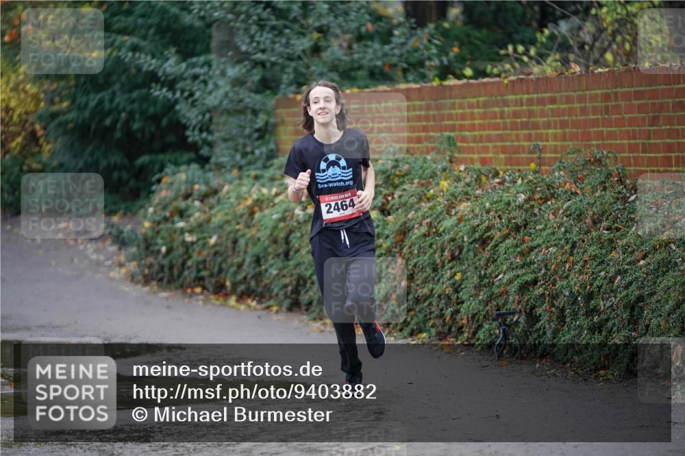07.12.2025 - St. Pauli X-Mass-Run No. 15 Michael Burmester http://msf.ph/oto/9403882 07.12.2025 10:59:32 Laufen 15, 2464 meine-sportfotos.de