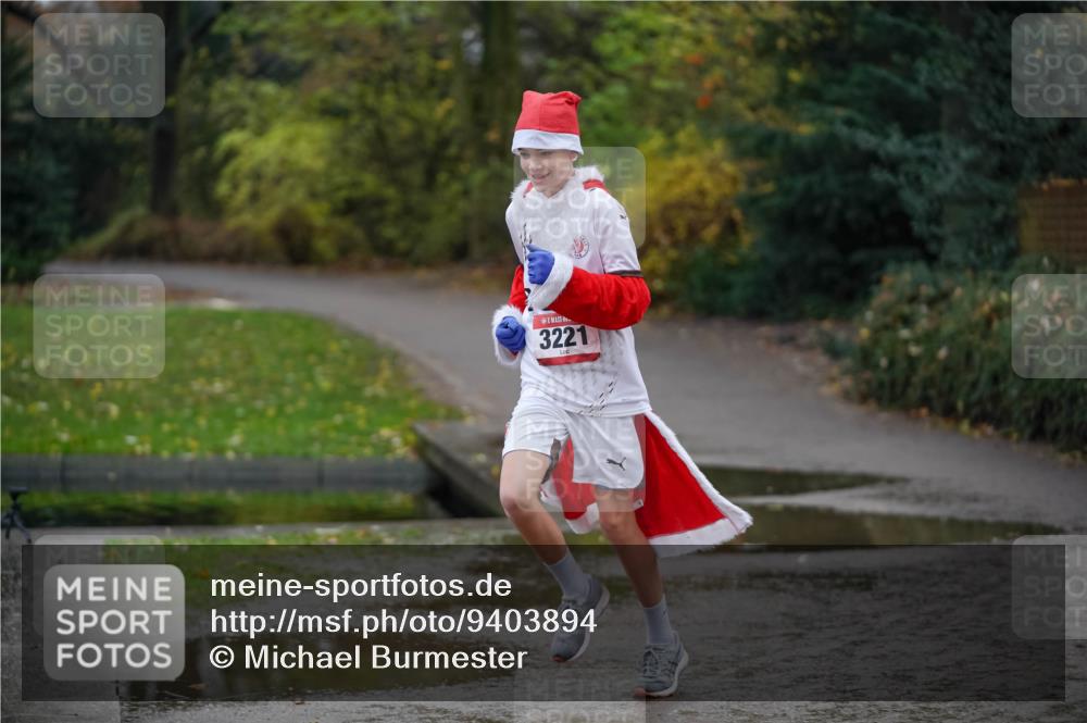 07.12.2025 - St. Pauli X-Mass-Run No. 15 Michael Burmester http://msf.ph/oto/9403894 07.12.2025 11:00:11 Laufen 3221 meine-sportfotos.de