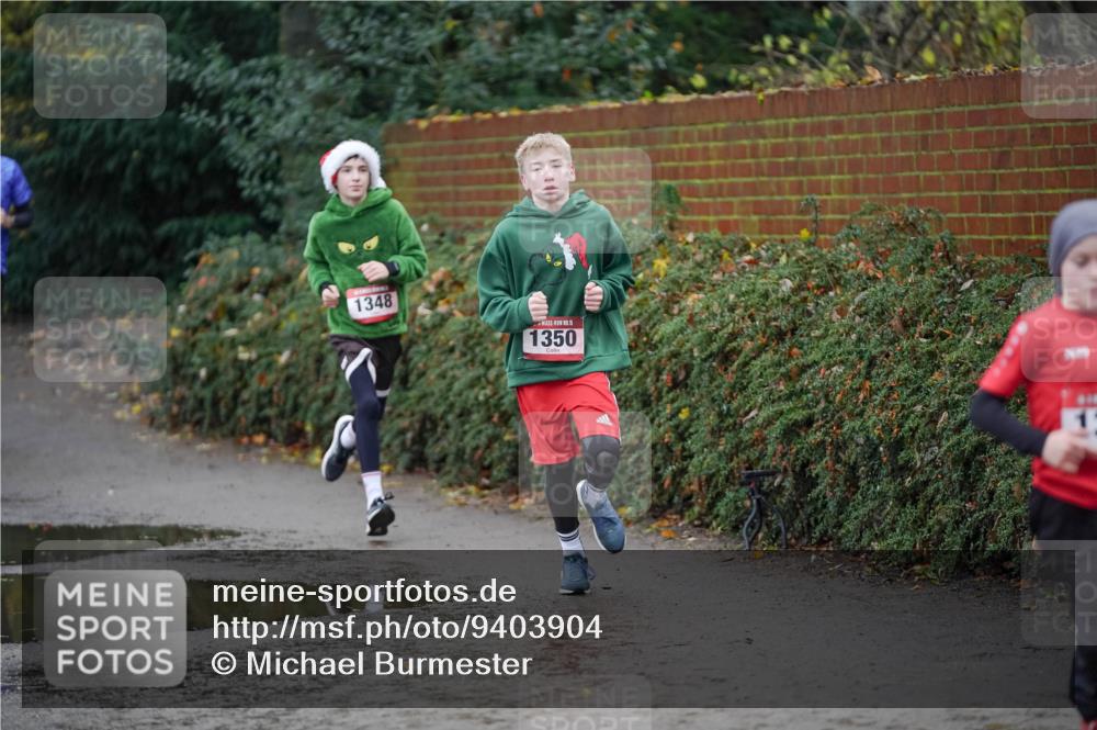 07.12.2025 - St. Pauli X-Mass-Run No. 15 Michael Burmester http://msf.ph/oto/9403904 07.12.2025 11:00:33 Laufen 1348, 5, 1350 meine-sportfotos.de