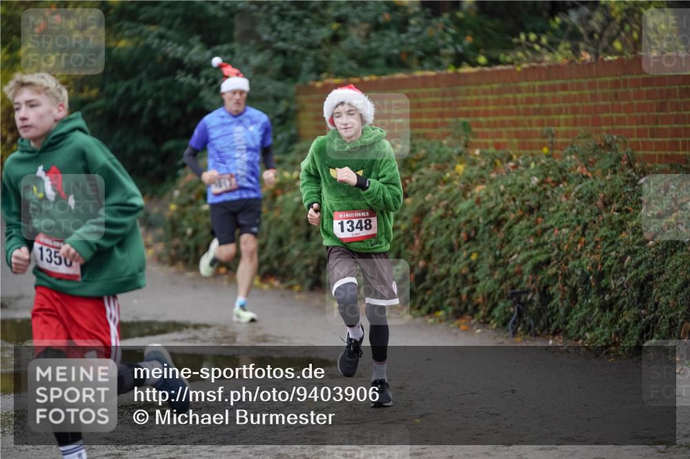 07.12.2025 - St. Pauli X-Mass-Run No. 15 Michael Burmester http://msf.ph/oto/9403906 07.12.2025 11:00:34 Laufen 1350, 15, 1348 meine-sportfotos.de