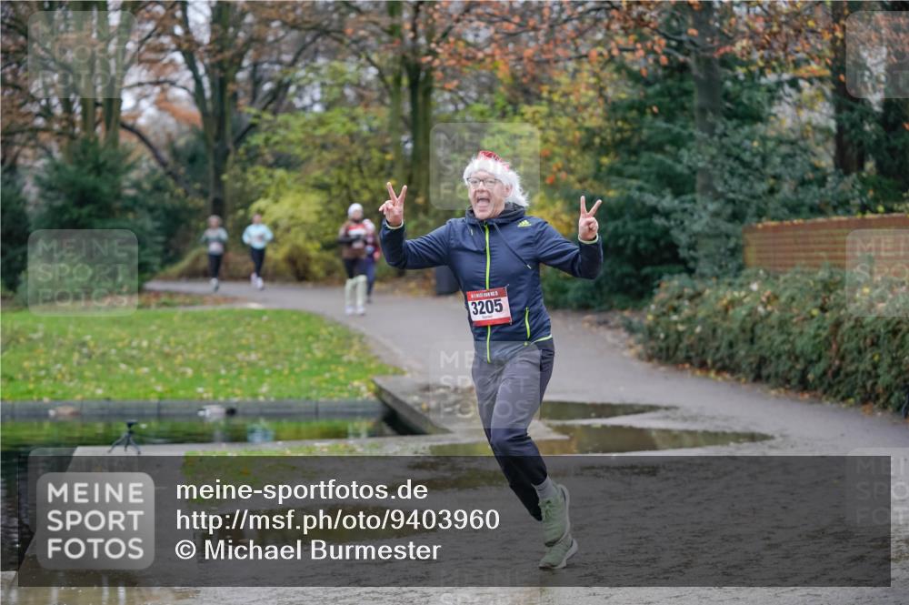 07.12.2025 - St. Pauli X-Mass-Run No. 15 Michael Burmester http://msf.ph/oto/9403960 07.12.2025 11:01:12 Laufen 3205 meine-sportfotos.de
