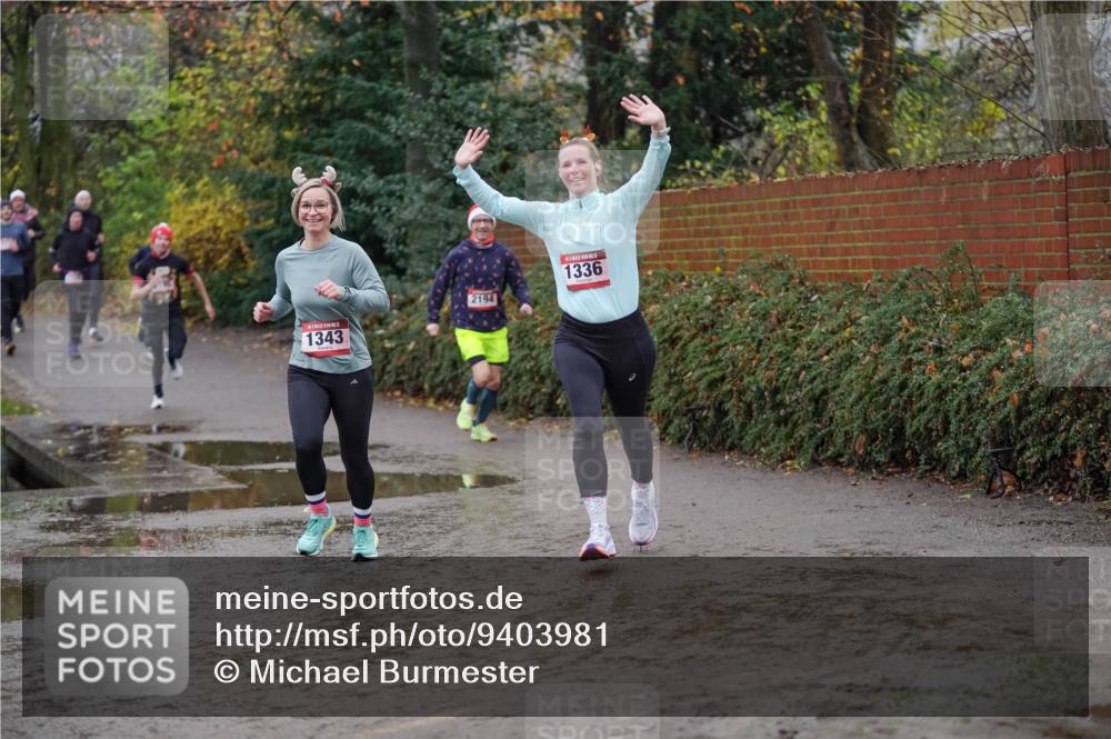 07.12.2025 - St. Pauli X-Mass-Run No. 15 Michael Burmester http://msf.ph/oto/9403981 07.12.2025 11:01:26 Laufen 1343, 2194, 1336 meine-sportfotos.de