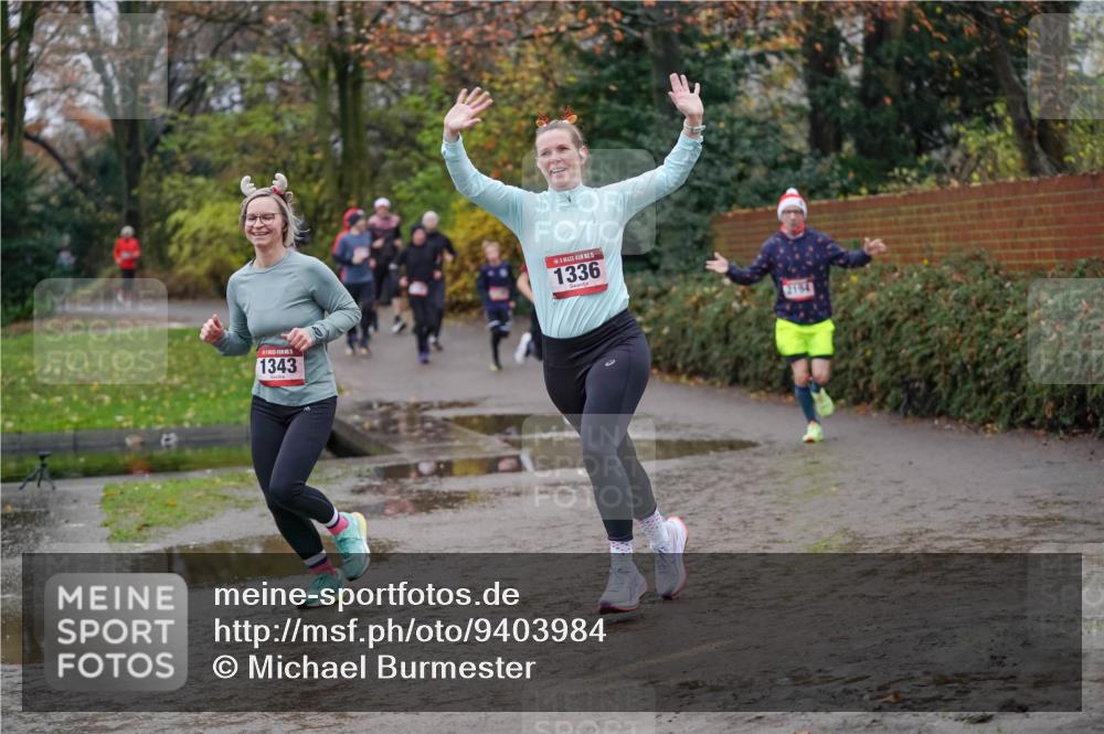 07.12.2025 - St. Pauli X-Mass-Run No. 15 Michael Burmester http://msf.ph/oto/9403984 07.12.2025 11:01:27 Laufen 15, 1343, 1336, 2194 meine-sportfotos.de