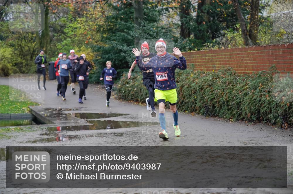 07.12.2025 - St. Pauli X-Mass-Run No. 15 Michael Burmester http://msf.ph/oto/9403987 07.12.2025 11:01:28 Laufen 1326, 2194 meine-sportfotos.de