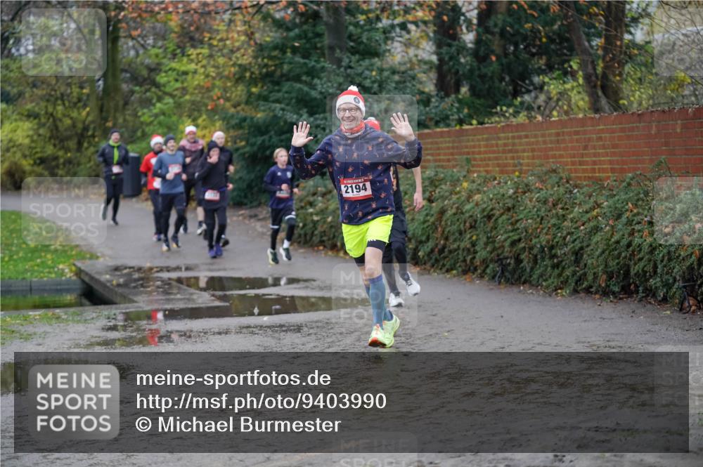 07.12.2025 - St. Pauli X-Mass-Run No. 15 Michael Burmester http://msf.ph/oto/9403990 07.12.2025 11:01:28 Laufen 2194 meine-sportfotos.de