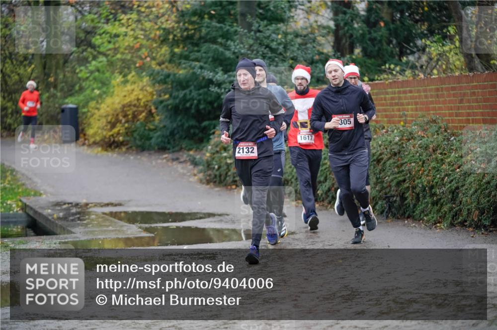 07.12.2025 - St. Pauli X-Mass-Run No. 15 Michael Burmester http://msf.ph/oto/9404006 07.12.2025 11:01:32 Laufen 2132, 1617, 305 meine-sportfotos.de