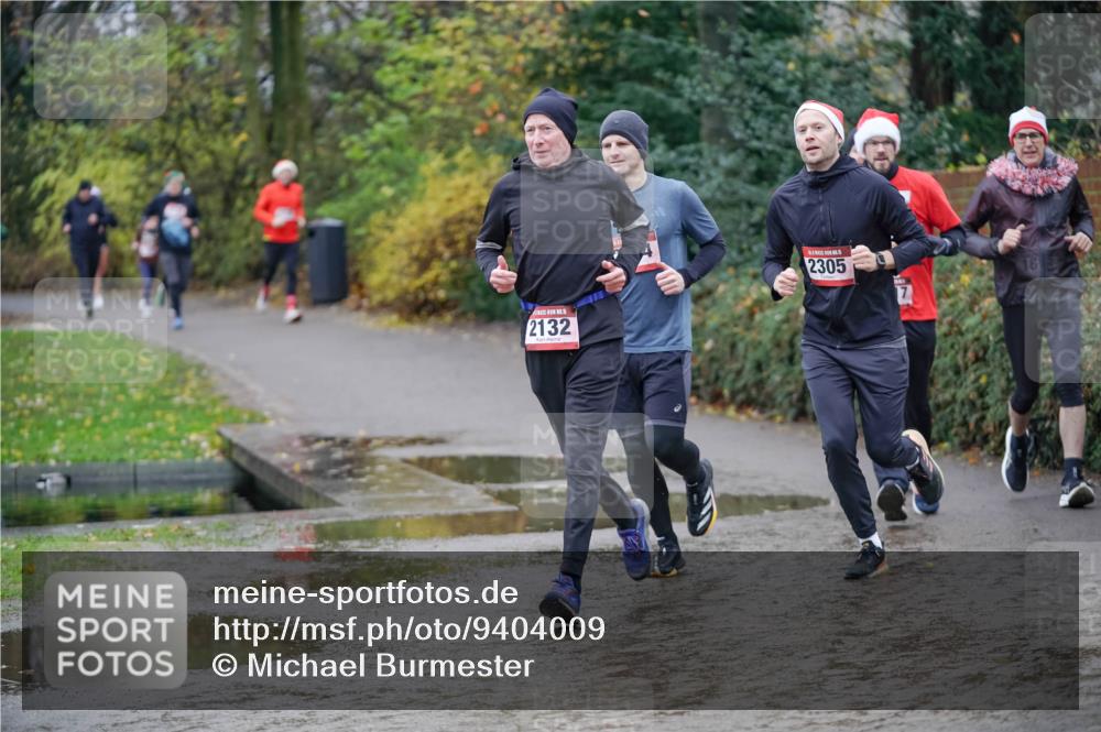07.12.2025 - St. Pauli X-Mass-Run No. 15 Michael Burmester http://msf.ph/oto/9404009 07.12.2025 11:01:33 Laufen 15, 2132, 5, 2305 meine-sportfotos.de
