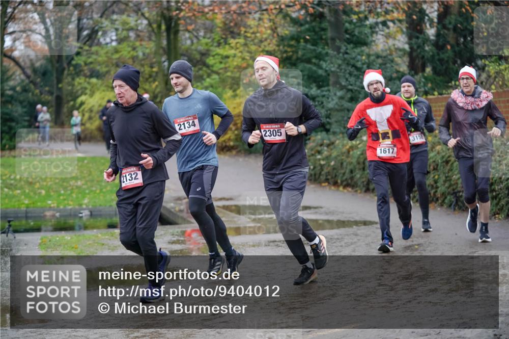 07.12.2025 - St. Pauli X-Mass-Run No. 15 Michael Burmester http://msf.ph/oto/9404012 07.12.2025 11:01:34 Laufen 2132, 2134, 15, 2305, 1617, 3158 meine-sportfotos.de