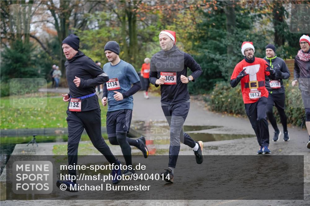 07.12.2025 - St. Pauli X-Mass-Run No. 15 Michael Burmester http://msf.ph/oto/9404014 07.12.2025 11:01:34 Laufen 2011, 10, 5, 2132, 2134, 15, 305, 1617, 3158 meine-sportfotos.de