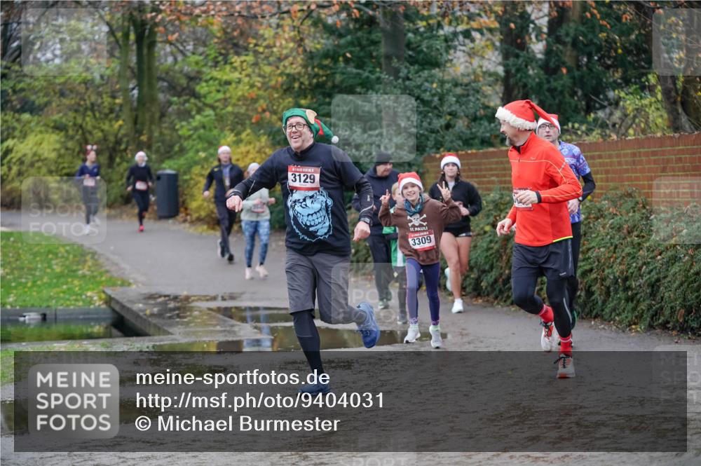 07.12.2025 - St. Pauli X-Mass-Run No. 15 Michael Burmester http://msf.ph/oto/9404031 07.12.2025 11:01:42 Laufen 3129, 3309 meine-sportfotos.de