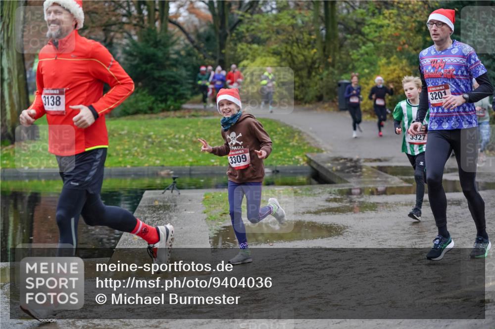 07.12.2025 - St. Pauli X-Mass-Run No. 15 Michael Burmester http://msf.ph/oto/9404036 07.12.2025 11:01:44 Laufen 3138, 15, 3309, 3327, 3201 meine-sportfotos.de