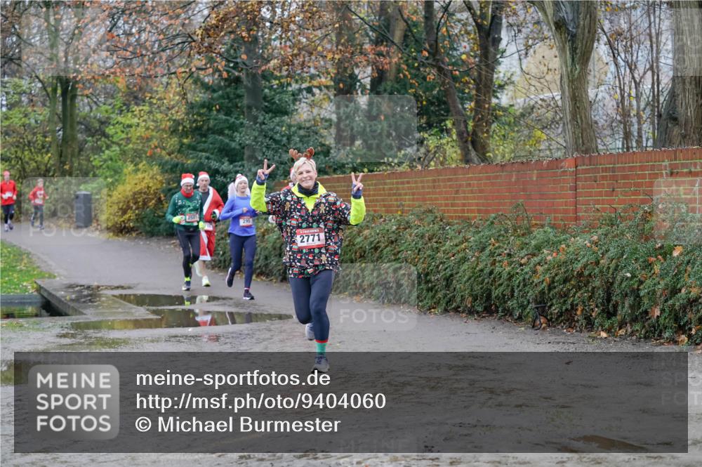 07.12.2025 - St. Pauli X-Mass-Run No. 15 Michael Burmester http://msf.ph/oto/9404060 07.12.2025 11:01:54 Laufen 295, 2771 meine-sportfotos.de