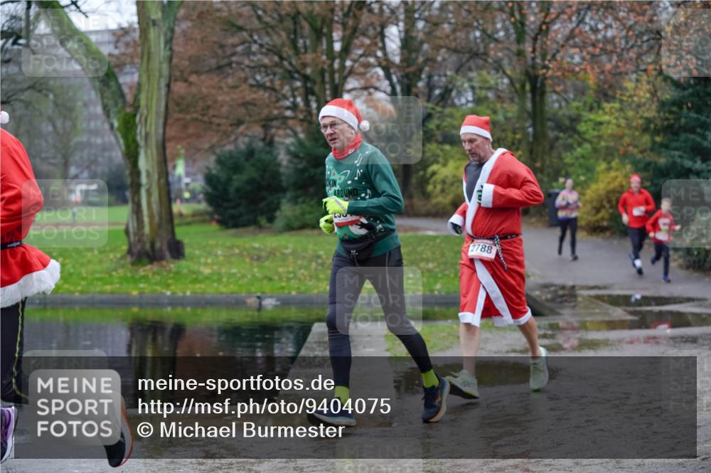 07.12.2025 - St. Pauli X-Mass-Run No. 15 Michael Burmester http://msf.ph/oto/9404075 07.12.2025 11:01:59 Laufen 2788 meine-sportfotos.de