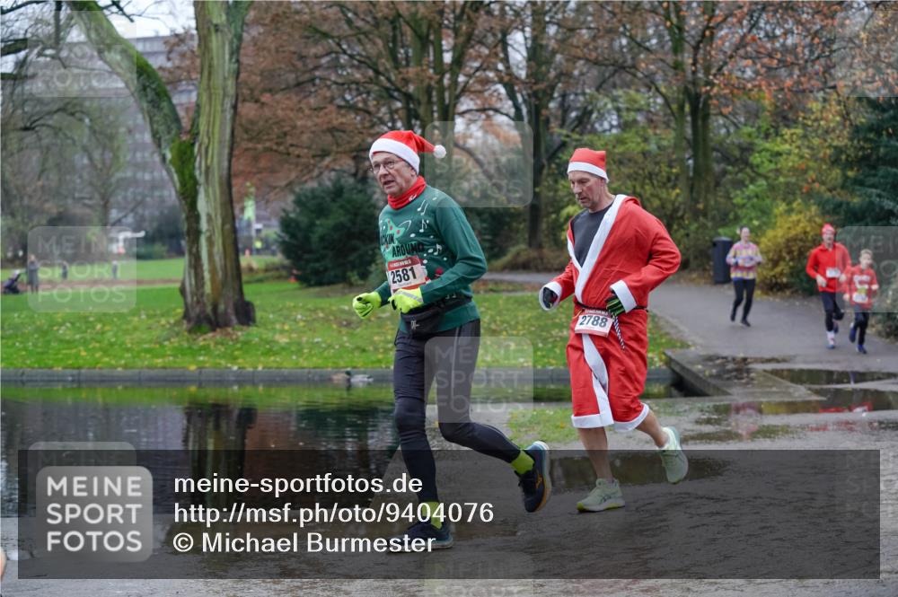 07.12.2025 - St. Pauli X-Mass-Run No. 15 Michael Burmester http://msf.ph/oto/9404076 07.12.2025 11:01:59 Laufen 2581, 2788 meine-sportfotos.de