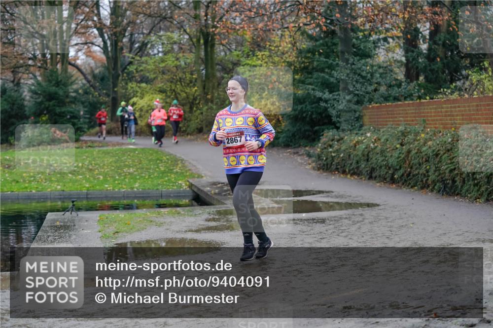 07.12.2025 - St. Pauli X-Mass-Run No. 15 Michael Burmester http://msf.ph/oto/9404091 07.12.2025 11:02:07 Laufen 2867 meine-sportfotos.de
