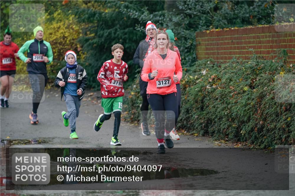 07.12.2025 - St. Pauli X-Mass-Run No. 15 Michael Burmester http://msf.ph/oto/9404097 07.12.2025 11:02:14 Laufen 1546, 2918, 286, 3193, 3127, 19 meine-sportfotos.de