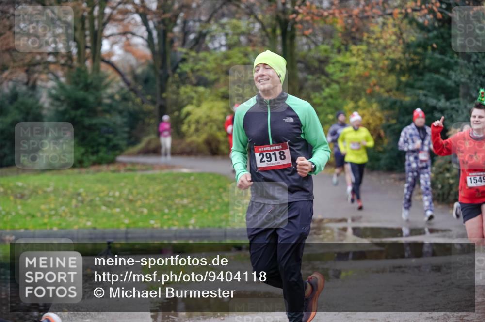 07.12.2025 - St. Pauli X-Mass-Run No. 15 Michael Burmester http://msf.ph/oto/9404118 07.12.2025 11:02:21 Laufen 2918, 1549 meine-sportfotos.de