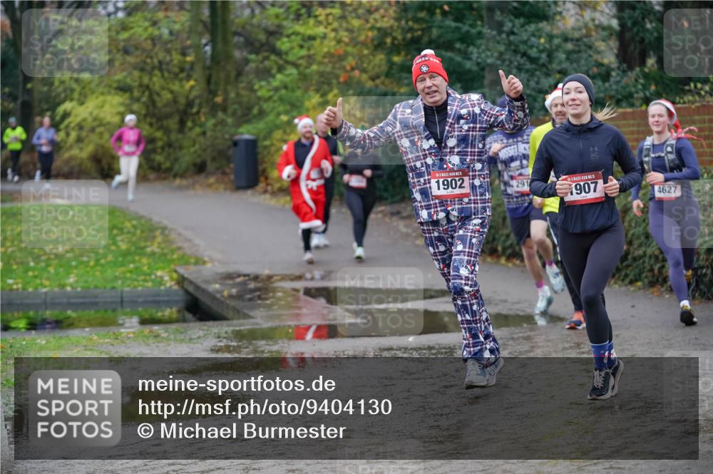 07.12.2025 - St. Pauli X-Mass-Run No. 15 Michael Burmester http://msf.ph/oto/9404130 07.12.2025 11:02:25 Laufen 15, 1902, 291, 15, 907, 4627 meine-sportfotos.de