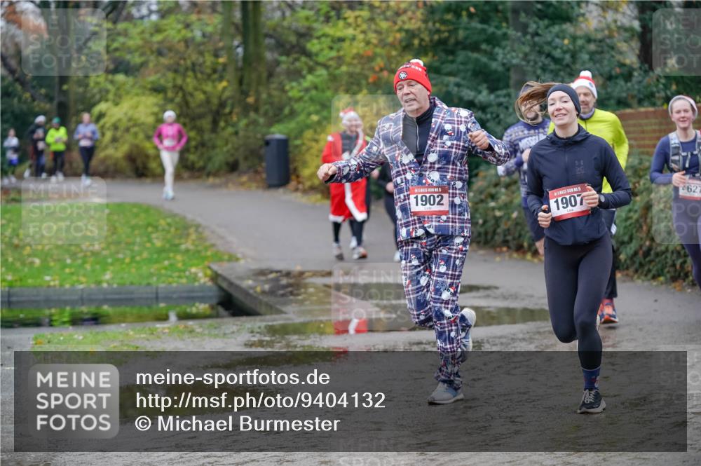 07.12.2025 - St. Pauli X-Mass-Run No. 15 Michael Burmester http://msf.ph/oto/9404132 07.12.2025 11:02:25 Laufen 5, 1902, 15, 1907, 627 meine-sportfotos.de