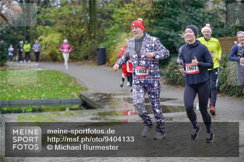 07.12.2025 - St. Pauli X-Mass-Run No. 15 Michael Burmester http://msf.ph/oto/9404133 07.12.2025 11:02:25 Laufen 15, 1902, 1907 meine-sportfotos.de