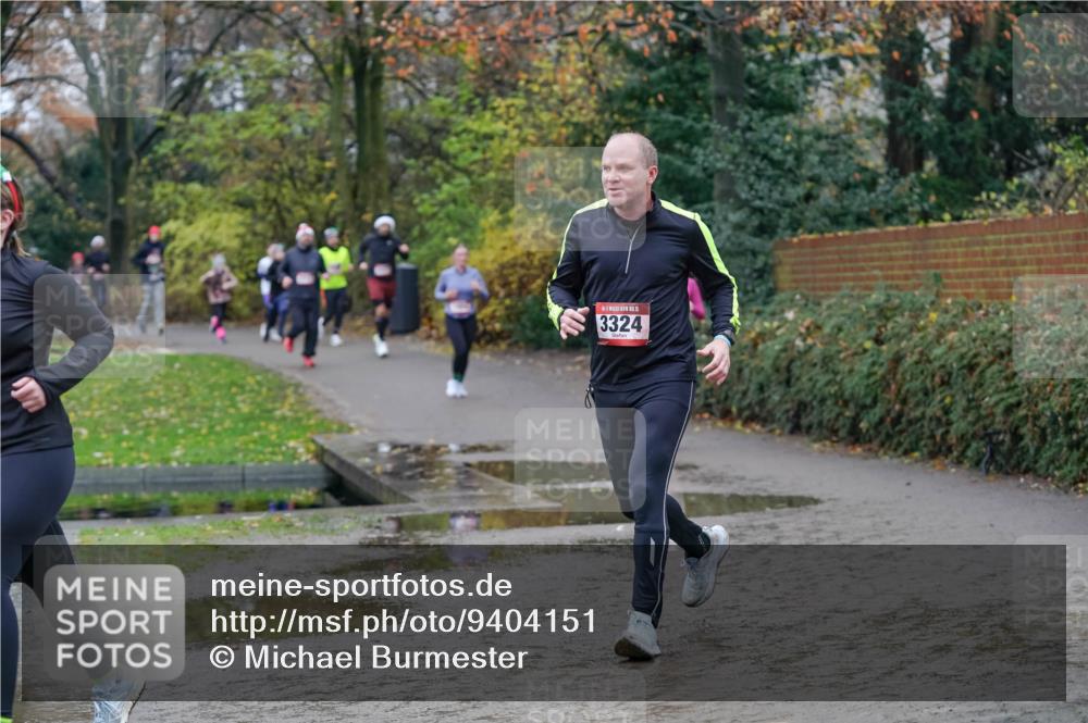 07.12.2025 - St. Pauli X-Mass-Run No. 15 Michael Burmester http://msf.ph/oto/9404151 07.12.2025 11:02:32 Laufen 15, 3324 meine-sportfotos.de